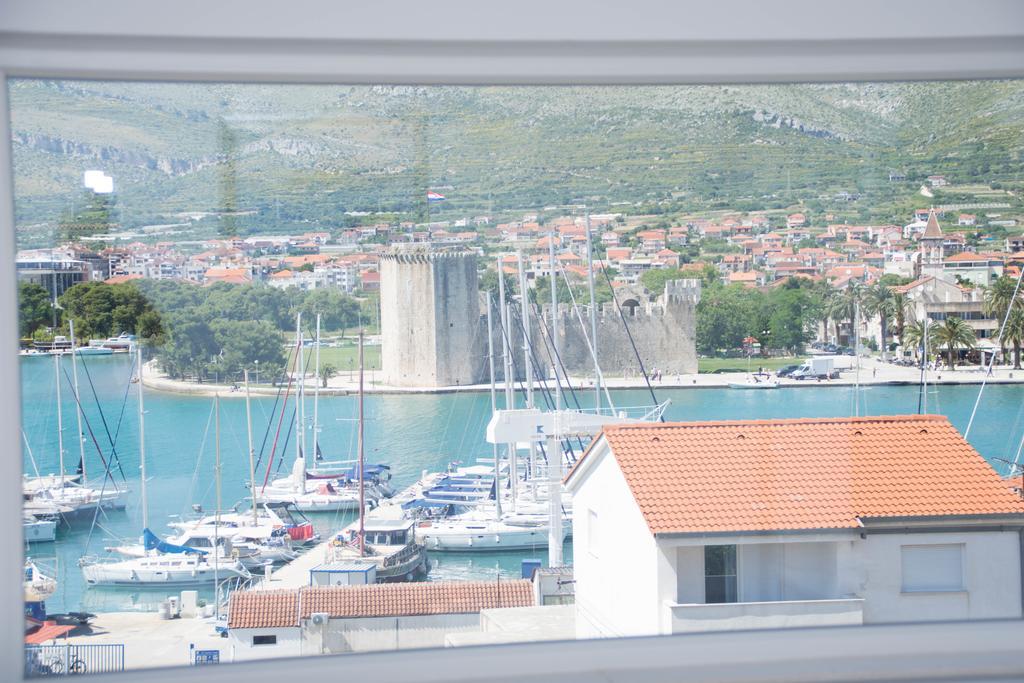 Apartments Maria Trogir Exterior foto